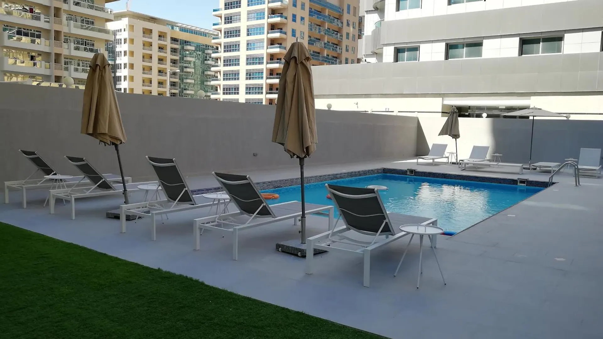 Beautiful Cozy Room Dubai Pansiyon