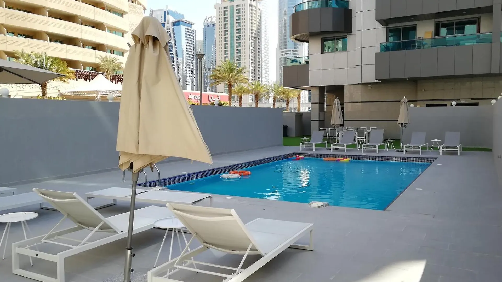 Homestay Beautiful Cozy Room Dubai United Arab Emirates